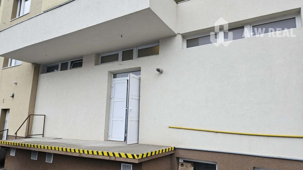 Exkluzívny obchodný priestor na predaj v centre Dunajskej Stredy – ul. Vámbéryho