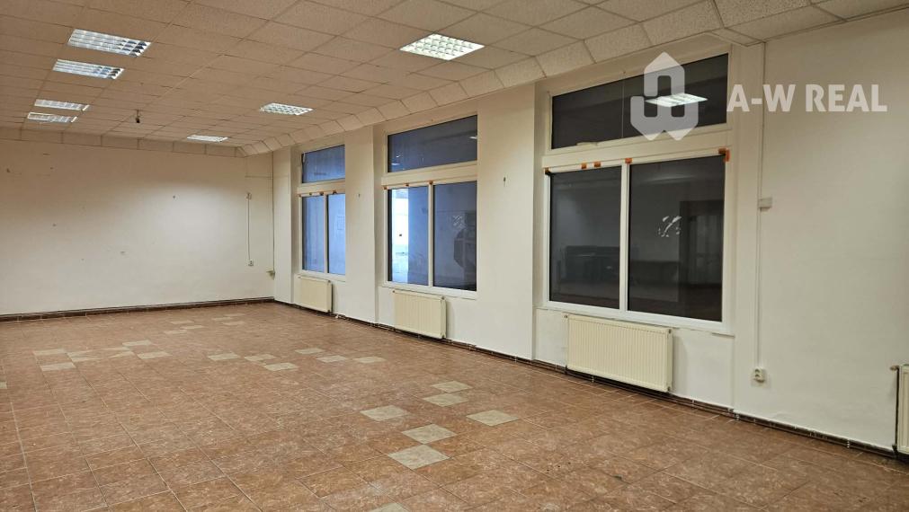 Exkluzívny obchodný priestor na prenájom v centre Dunajskej Stredy – ul. Vámbéryho