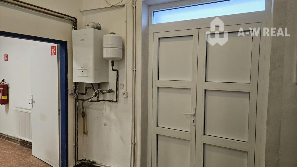 Exkluzívny obchodný priestor na prenájom v centre Dunajskej Stredy – ul. Vámbéryho