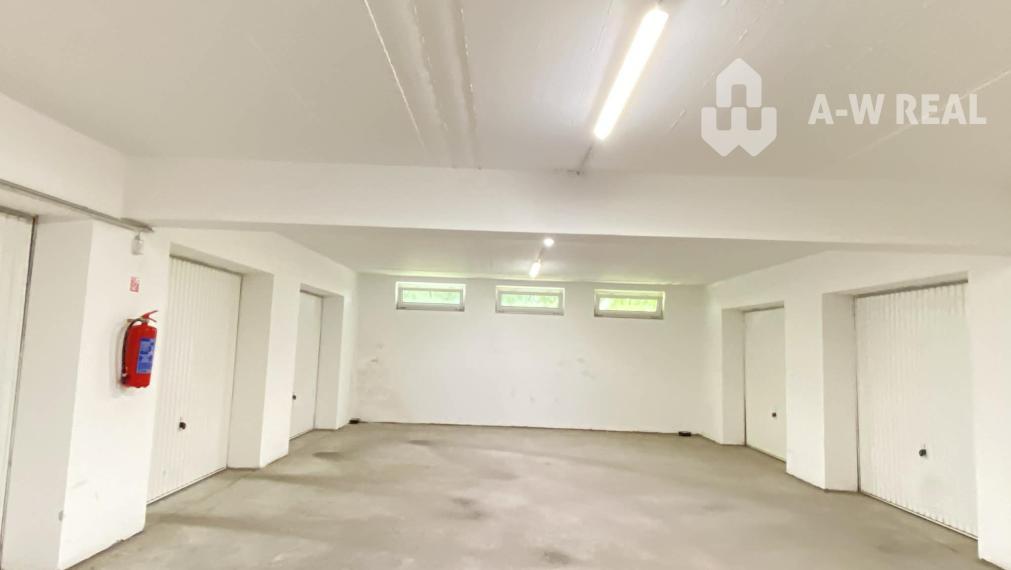 Predám priestranný  3 izbový  byt s veľkou terasou a možnosťou kúpy garáže v Dunajskej Strede alebo majiteľ je otvorený aj výmene za iný dom v okruhu 15 km od DS