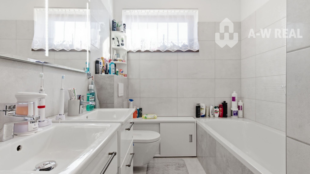 ☎️ 0918 846 340 Ůžasný rodinný dom v obľúbenej časti mesta.