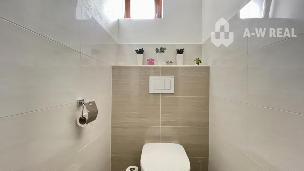 VKUSNÝ 4-IZBOVÝ RODINNÝ DOM S GARÁŽOU NA PREDAJ V OBCI TOPOĽNÍKY