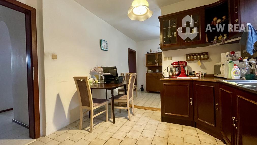 VKUSNÝ 4-IZBOVÝ RODINNÝ DOM S GARÁŽOU NA PREDAJ V OBCI TOPOĽNÍKY