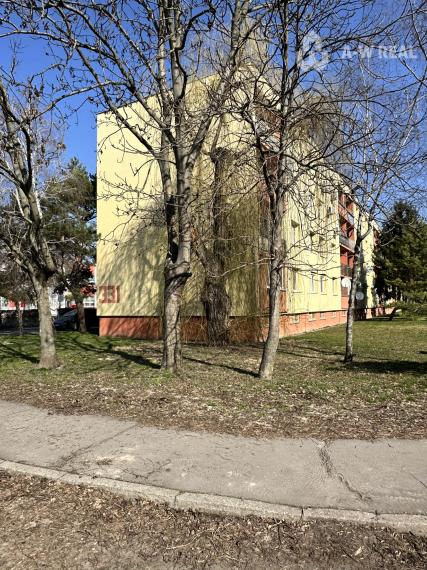 ☎️ 0918/197 701 Na prenájom garsónka priamo v centre Dunajskej Stredy - Rybný trh