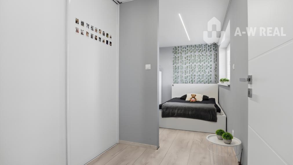 Luxusný rodinný dom zo samostatnou bytovou jednotkou vhodný aj ako dvojgeneračný.