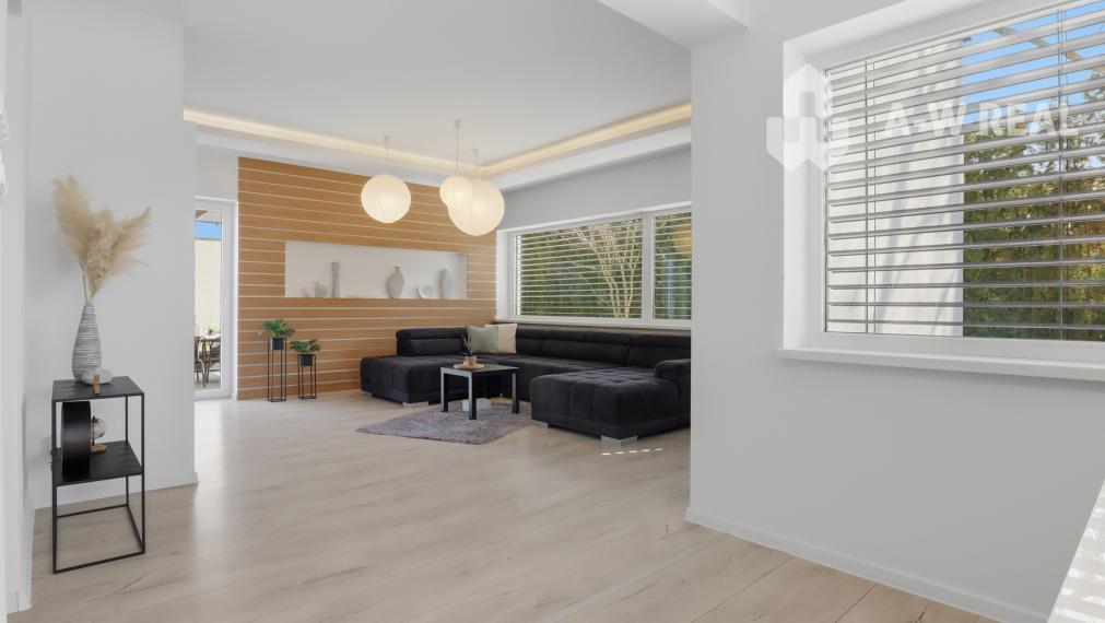 Luxusný rodinný dom zo samostatnou bytovou jednotkou vhodný aj ako dvojgeneračný.