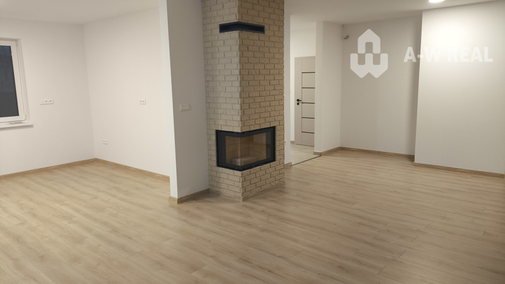 Rezervované / 4-izbový rodinný dom v obci Michal na Ostrove