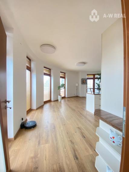 Na prenájom  elegantný 3 izbový byt priamo v centre Dunajskej Stredy v budove DUNA PALÁC-možnosť prenájmu aj  krátkodobo