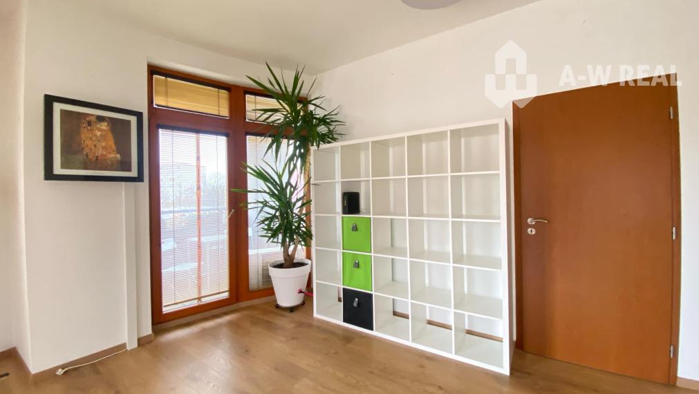 Na prenájom  elegantný 3 izbový byt priamo v centre Dunajskej Stredy v budove DUNA PALÁC-možnosť prenájmu aj  krátkodobo