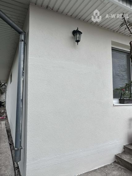 ☎️ 0918/197 701  Predám 3 izbový rodinný dom  v obci Ohrady iba 7 km od Dunajskej Stredy - Dom je čerstvo vymaľovaný ( interiér aj exteriér)