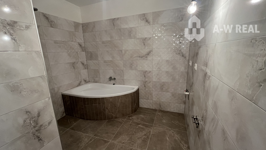 Predaj -  4-izbový rodinný dom – dvojdom v atraktívnej lokalite Florida Park, Dunajská Streda, vedľa termálneho kúpaliska