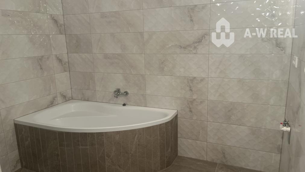 Predaj -  4-izbový rodinný dom – dvojdom v atraktívnej lokalite Florida Park, Dunajská Streda, vedľa termálneho kúpaliska