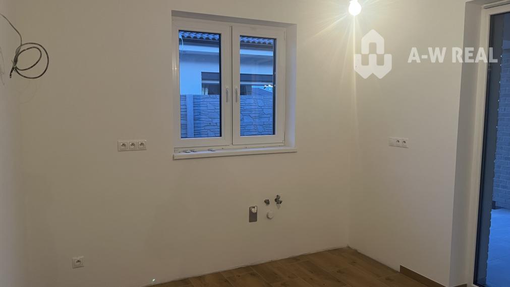 Predaj -  4-izbový rodinný dom – dvojdom v atraktívnej lokalite Florida Park, Dunajská Streda, vedľa termálneho kúpaliska