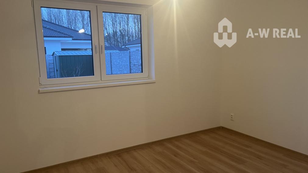 Predaj -  4-izbový rodinný dom – dvojdom v atraktívnej lokalite Florida Park, Dunajská Streda, vedľa termálneho kúpaliska