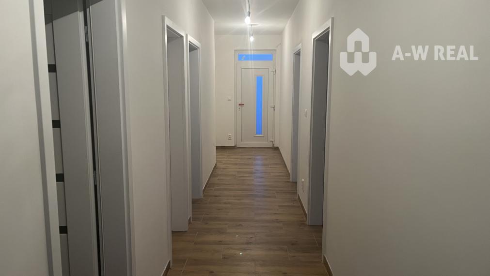 Predaj -  4-izbový rodinný dom – dvojdom v atraktívnej lokalite Florida Park, Dunajská Streda, vedľa termálneho kúpaliska