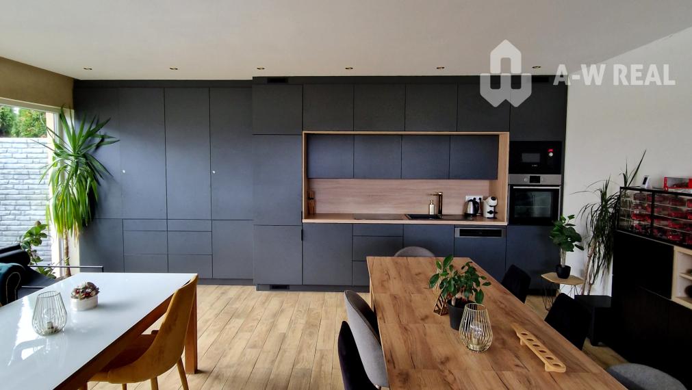 ☎️0917656551📞Výnimočný, luxusný, kompletne zariadený 4-i rodinný dom, krásnym veľkorysým pozemkom + vedľajšia budova: letná kuchyňa s krytou terasou v obci Vydrany