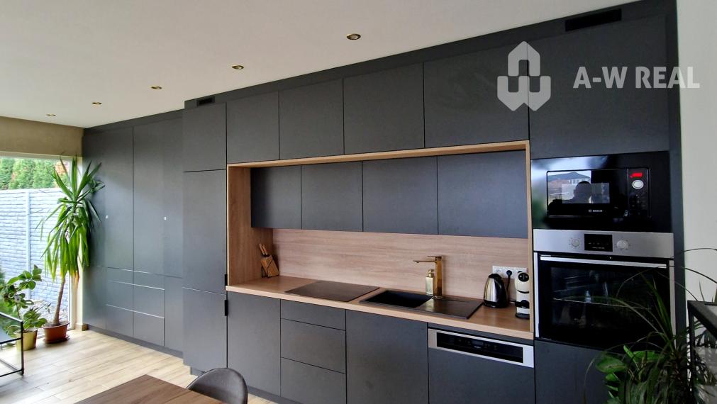 ☎️0917656551📞Výnimočný, luxusný, kompletne zariadený 4-i rodinný dom, krásnym veľkorysým pozemkom + vedľajšia budova: letná kuchyňa s krytou terasou v obci Vydrany