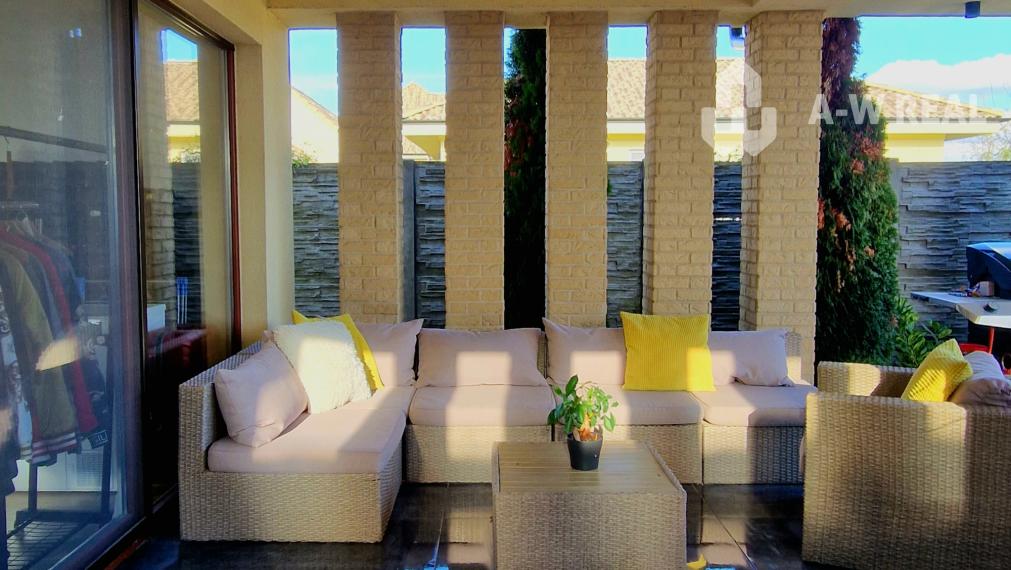 ☎️0917656551📞Výnimočný, luxusný, kompletne zariadený 4-i rodinný dom, krásnym veľkorysým pozemkom + vedľajšia budova: letná kuchyňa s krytou terasou v obci Vydrany