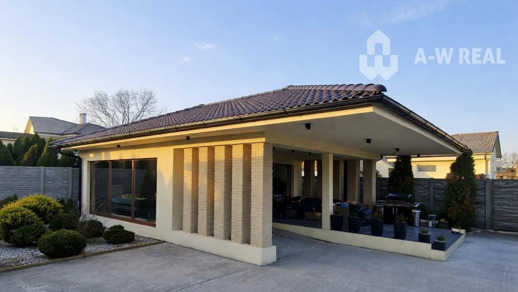 ☎️0917656551📞Výnimočný, luxusný, kompletne zariadený 4-i rodinný dom, krásnym veľkorysým pozemkom + vedľajšia budova: letná kuchyňa s krytou terasou v obci Vydrany