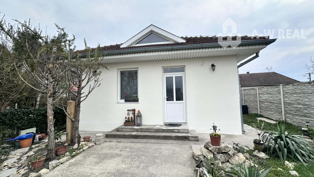 ☎️0917656551 📞Pekný, komfortný 3-izbový rodinný dom na predaj v obci OHRADY pri Dunajskej Strede