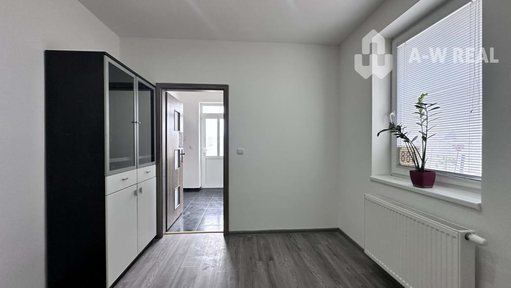 ☎️0917656551 📞Pekný, komfortný 3-izbový rodinný dom na predaj v obci OHRADY pri Dunajskej Strede