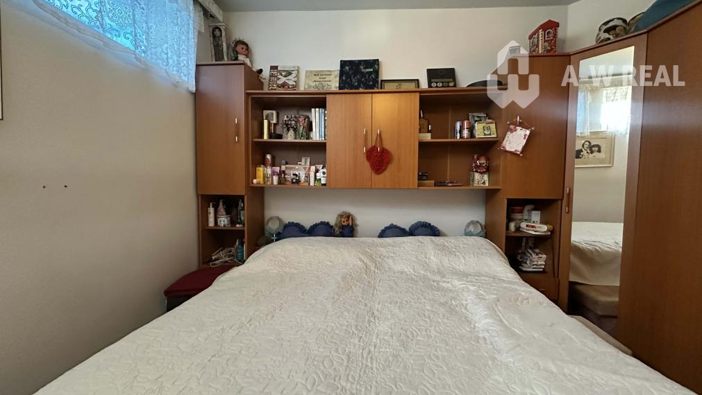 ☎️0918197701   Na predaj 2 generačný,  8 izbový poschodový dom s dvoma samostatnými bytovými jednotkami v tichej a kľudnej časti mesta  ŠAMORÍN