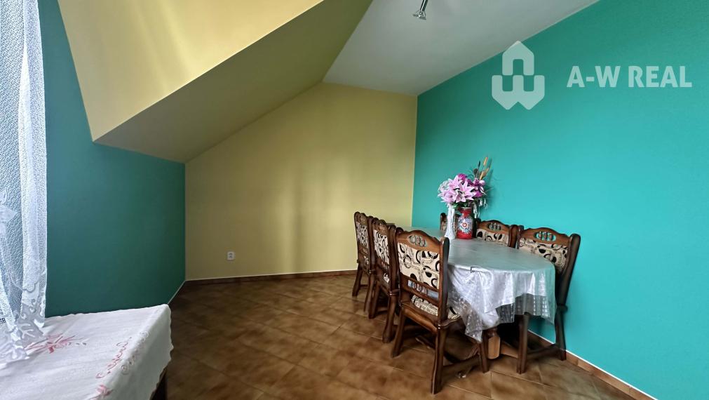 ☎️0918197701   Na predaj 2 generačný,  8 izbový poschodový dom s dvoma samostatnými bytovými jednotkami v tichej a kľudnej časti mesta  ŠAMORÍN