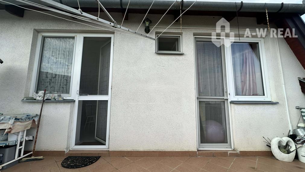 ☎️0918197701   Na predaj 2 generačný,  8 izbový poschodový dom s dvoma samostatnými bytovými jednotkami v tichej a kľudnej časti mesta  ŠAMORÍN