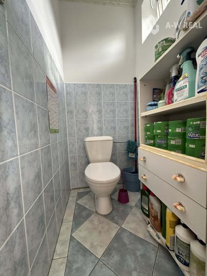 ☎️0918197701   Na predaj 2 generačný,  8 izbový poschodový dom s dvoma samostatnými bytovými jednotkami v tichej a kľudnej časti mesta  ŠAMORÍN