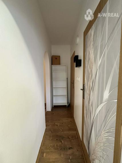 ☎️  0918/197 701  Na prenájom 1 izbový byt s balkónom a pivnicou v meste Dunajská Streda, časť Nová Ves - 36 m2