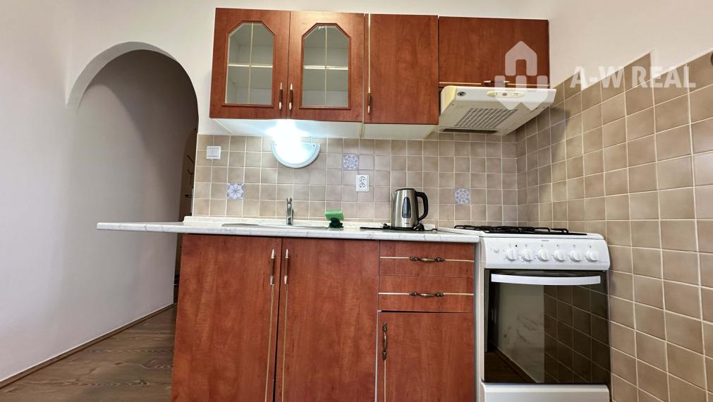 ☎️  0918/197 701  Na prenájom 1 izbový byt s balkónom a pivnicou v meste Dunajská Streda, časť Nová Ves - 36 m2