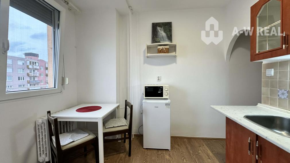 ☎️  0918/197 701  Na prenájom 1 izbový byt s balkónom a pivnicou v meste Dunajská Streda, časť Nová Ves - 36 m2