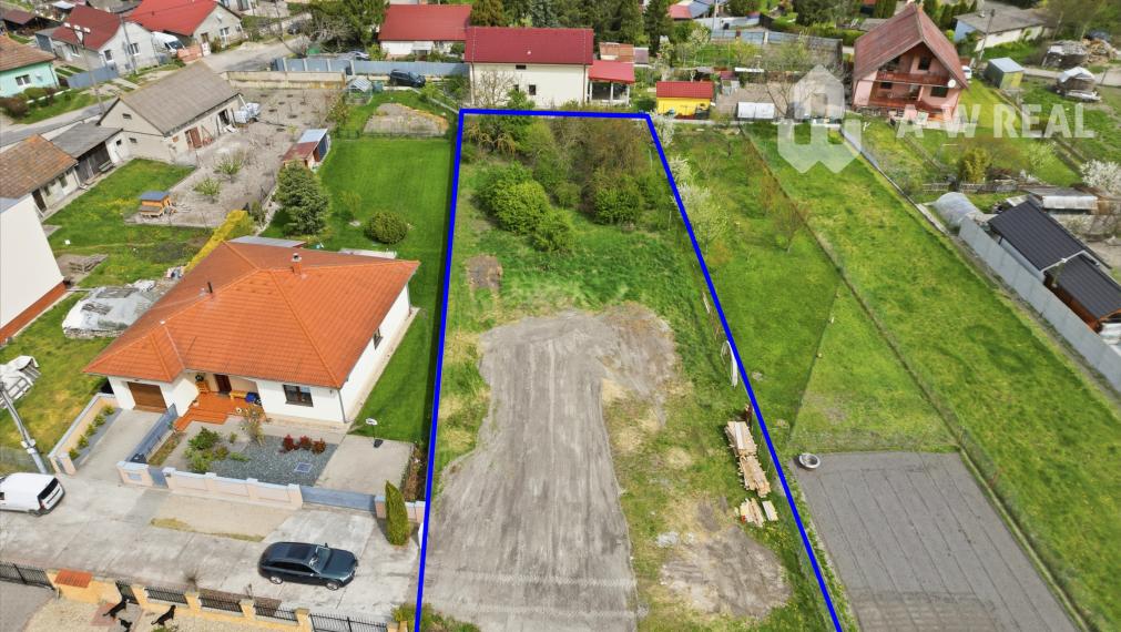 0911 234 656 Na predaj stavebný pozemok v obci Horná Potôň