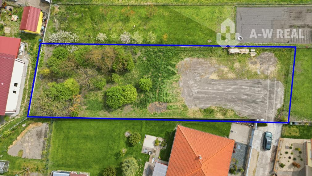 0911 234 656 Na predaj stavebný pozemok v obci Horná Potôň