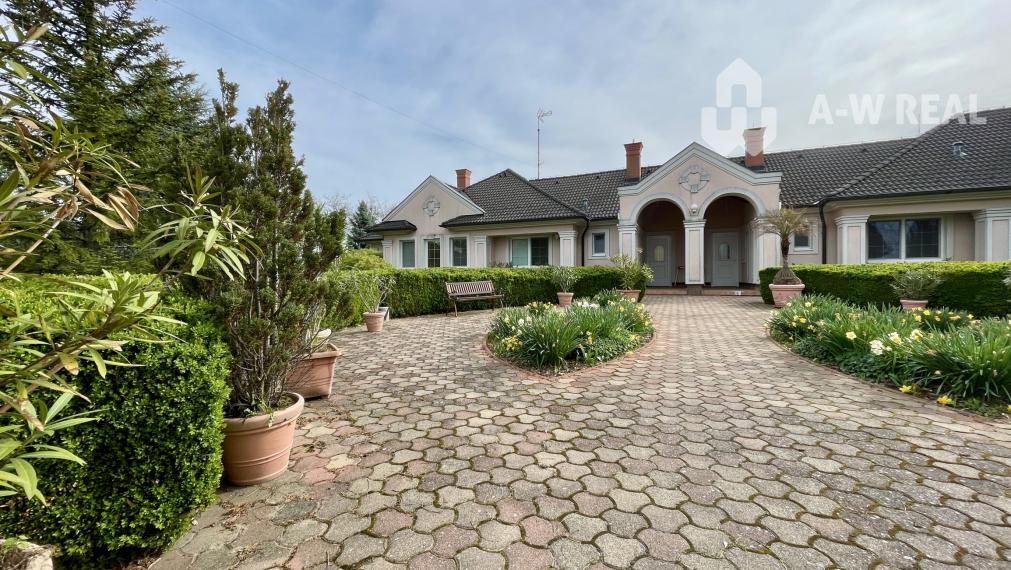 ☎️ 0918/197 701 NA  PREDAJ:  VÝRAZNÁ ZĽAVA - Rodinná vila vedľa mesta Dunajská Streda