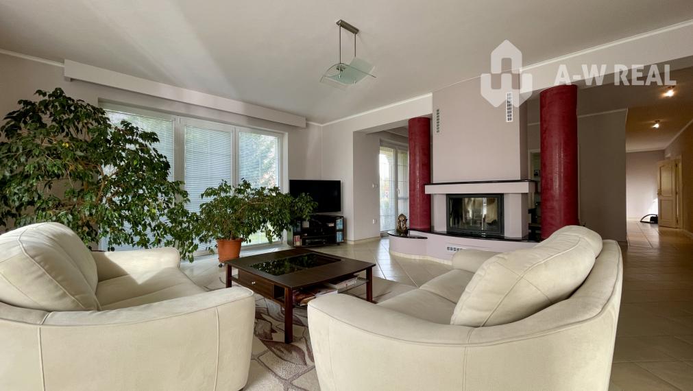 ☎️ 0918/197 701 NA  PREDAJ:  VÝRAZNÁ ZĽAVA - Rodinná vila vedľa mesta Dunajská Streda