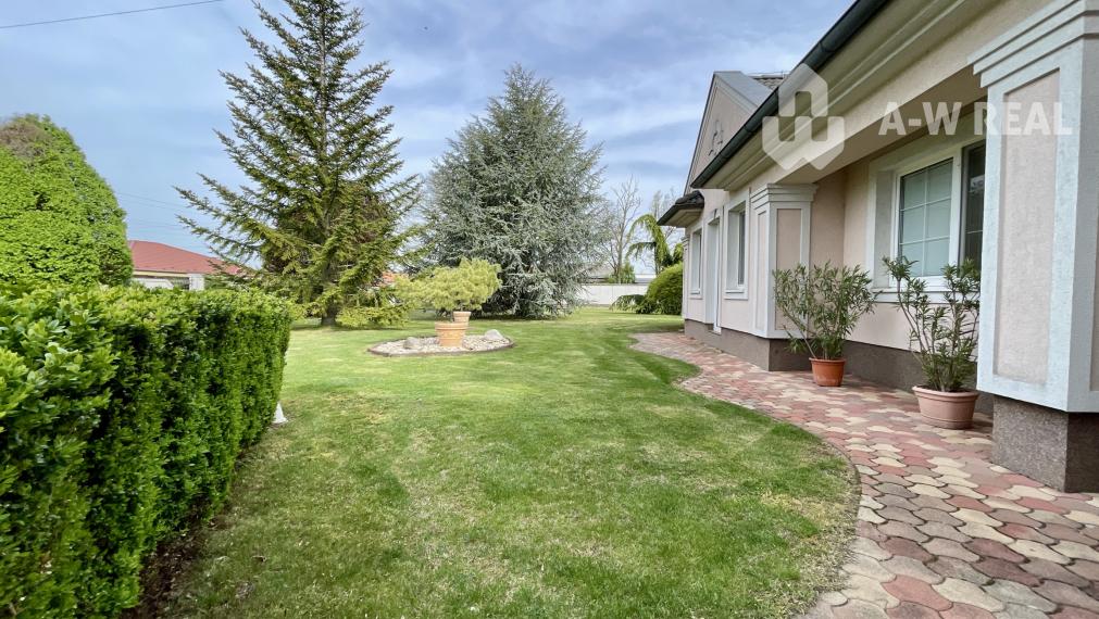 ☎️ 0918/197 701 NA  PREDAJ:  VÝRAZNÁ ZĽAVA - Rodinná vila vedľa mesta Dunajská Streda