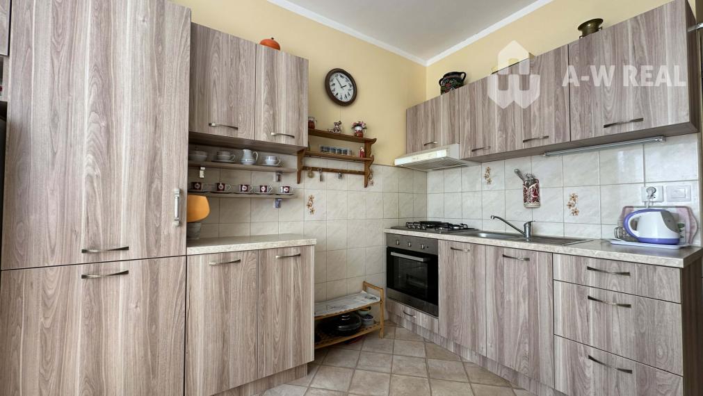 ☎️ 0918/197 701 NA PREDAJ EXKLUZÍVNE  : 1 izbový byt s loggiou  ( 38,40 m2 ) na Neratovickom námestí  - Dunajská Streda