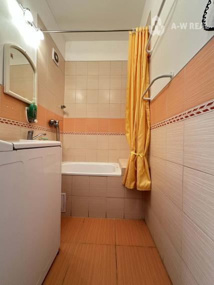 ☎️ 0918/197 701 NA PREDAJ EXKLUZÍVNE  : 1 izbový byt s loggiou  ( 38,40 m2 ) na Neratovickom námestí  - Dunajská Streda