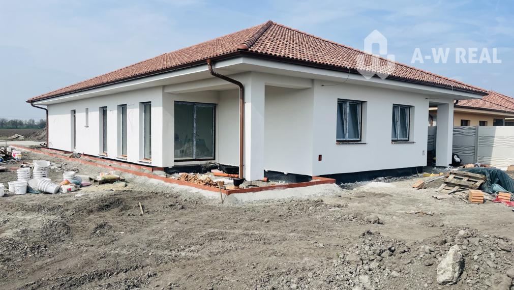 Luxusný dvojdom na predaj v obci Michal na Ostrove