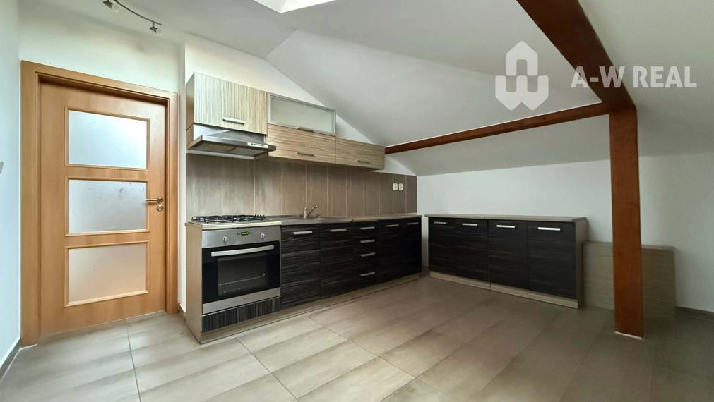 ☎️ 0918/197 701 Na predaj 3 izbový byt s vlastným plynovým kúrením a s vlastným parkovaním na ulici Záhradníckej v Dunajskej Strede