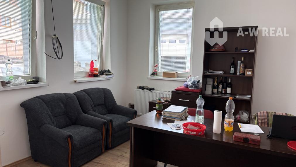 TOP PONUKA: Strategický priemyselný areál v Orechovej Potôni – Priame napojenie na R7 a železnicu - CENA NA VYŽIADANIE v RK