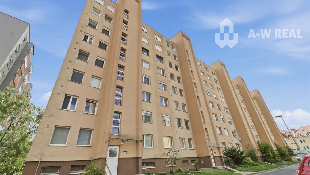 0911 234 656 Predaj priestranný 3 izbový byt v Dunajskej Strede