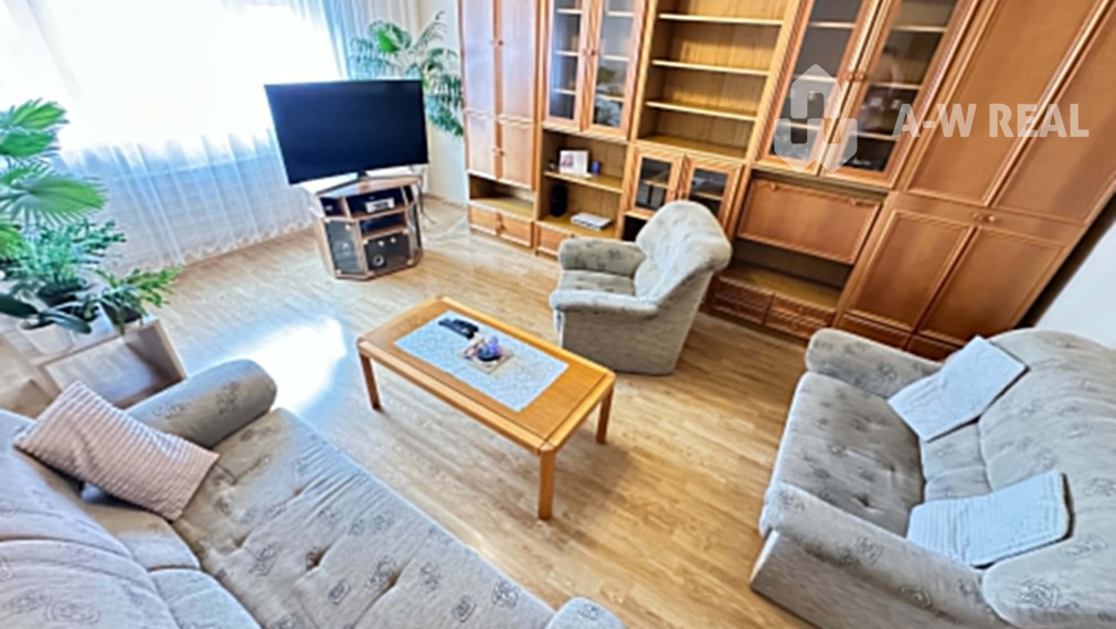☎️0918197701 Na predaj kompletne zariadený 3 izbový byt s klimatizáciou aj s balkónom v Dunajskej Strede