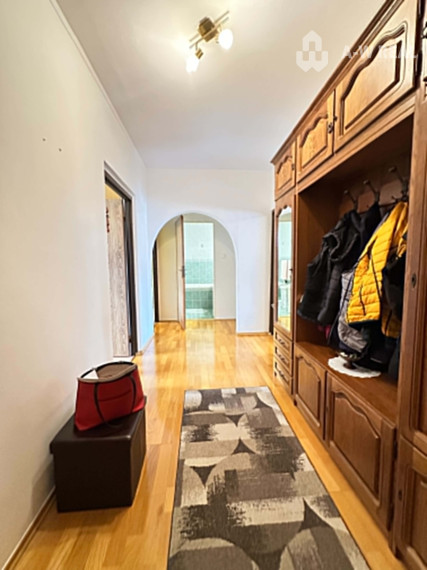☎️0918197701 Na predaj kompletne zariadený 3 izbový byt s klimatizáciou aj s balkónom v Dunajskej Strede
