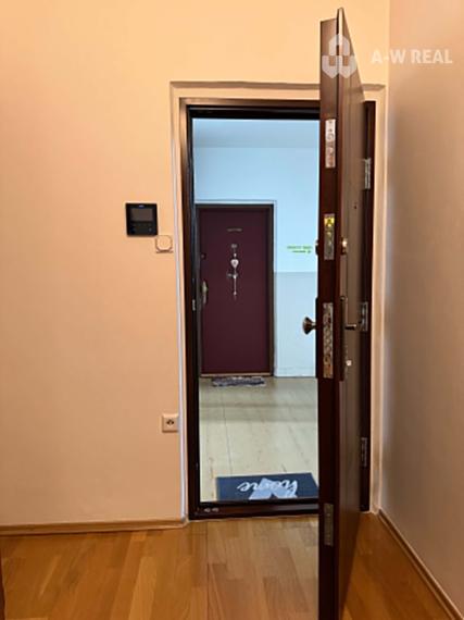 ☎️0918197701 Na predaj kompletne zariadený 3 izbový byt s klimatizáciou aj s balkónom v Dunajskej Strede