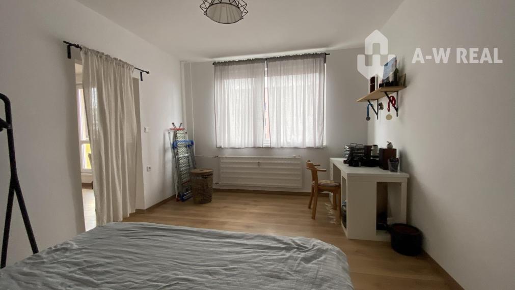 Na prenájom priestranný, krásny a kompletne  zariadený 1 izbový byt s balkónom  vo východnej časti mesta  Dunajská  Streda