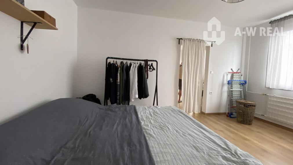 Na prenájom priestranný, krásny a kompletne  zariadený 1 izbový byt s balkónom  vo východnej časti mesta  Dunajská  Streda