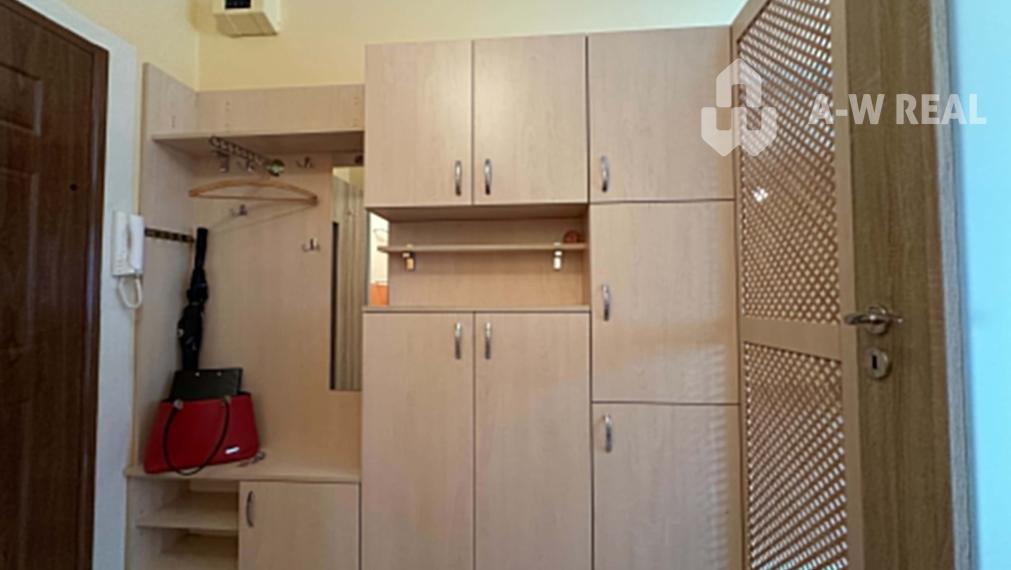 ☎️ 0918/197 701 NOVÁ CENA !!!!  108000,- EUR  NA PREDAJ EXKLUZÍVNE  : 1 izbový byt s loggiou  ( 38,40 m2 ) na Neratovickom námestí  - Dunajská Streda