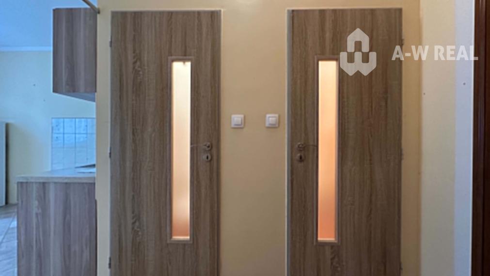 ☎️ 0918/197 701 NOVÁ CENA !!!!  108000,- EUR  NA PREDAJ EXKLUZÍVNE  : 1 izbový byt s loggiou  ( 38,40 m2 ) na Neratovickom námestí  - Dunajská Streda